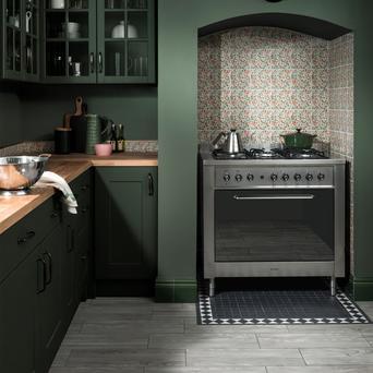 Minton Hollins Honeysuckle Range | Topps Tiles