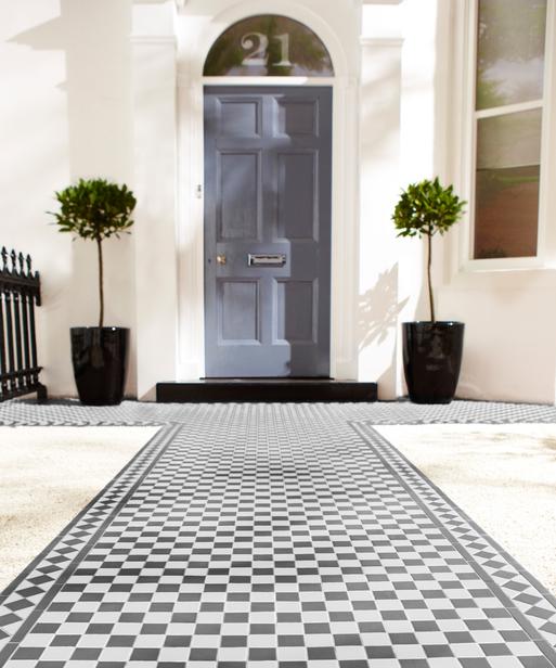 Victorian Black/White Chequer Tile | Topps Tiles