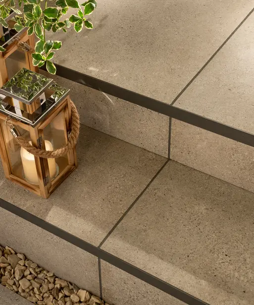 Grey trim outlet
