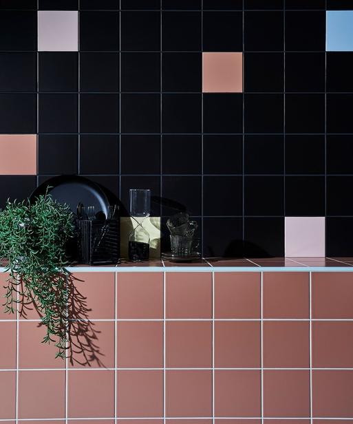 Matrix® Black Matt Tile (14.8cm x 14.8cm) | Topps Tiles