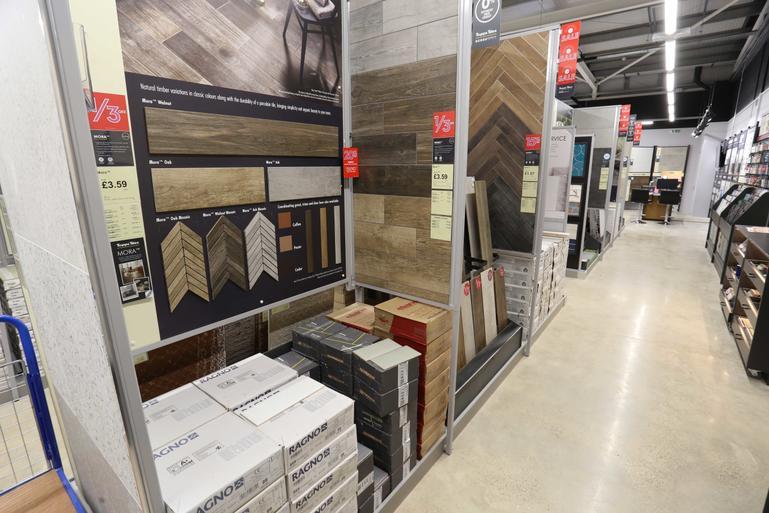 Tile Shop Sevenoaks Topps Tiles Riverhead