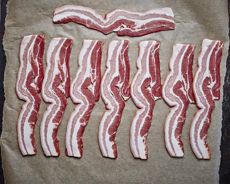Streaky Bacon, Unsmoked (240g) field&flower Meat