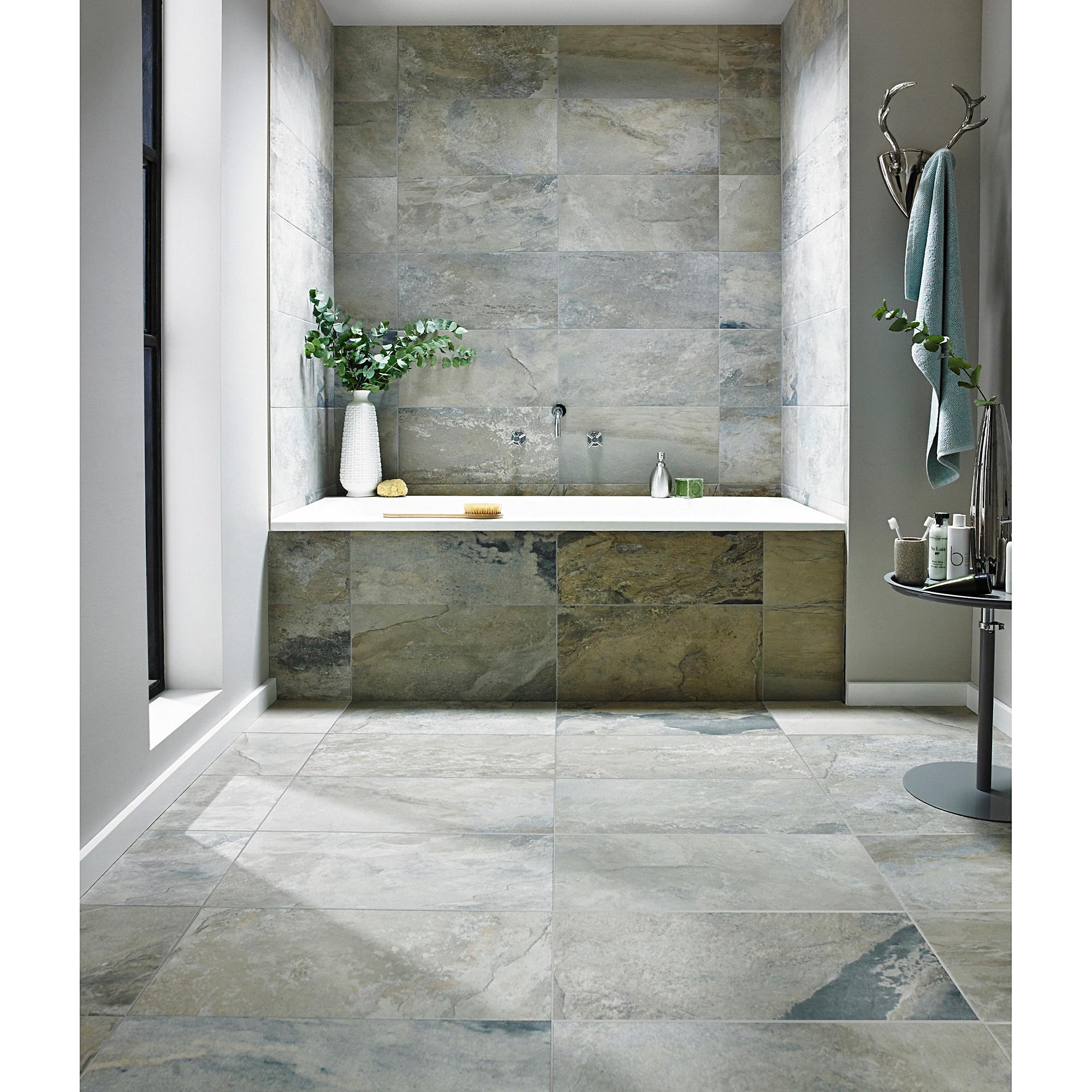 Indas™ Rust Tile | Topps Tiles