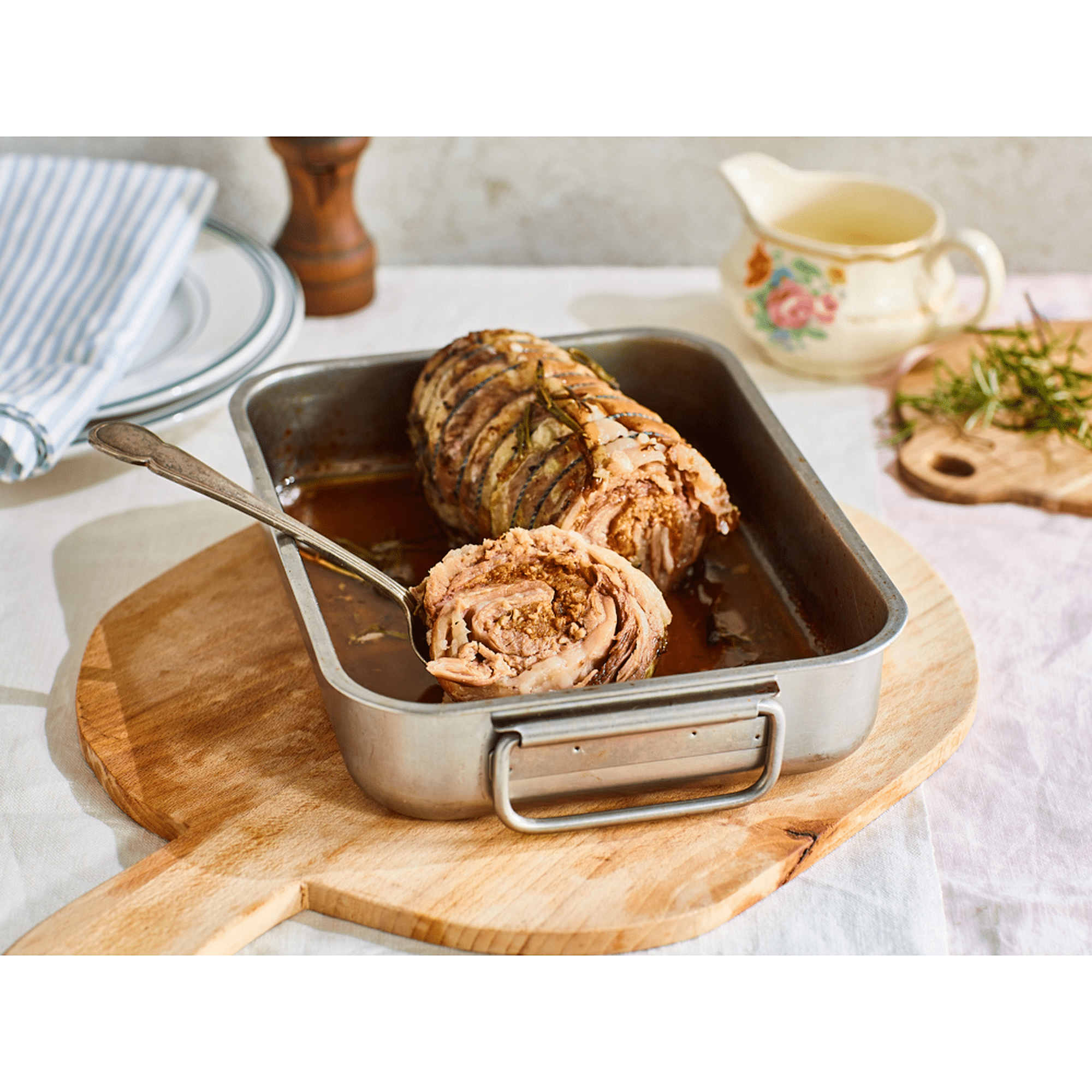 Slow-Cooked Lamb Joint with Merguez Stuffing (500g)