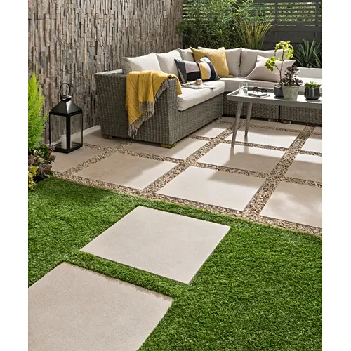 Everscape™ Topps Tiles