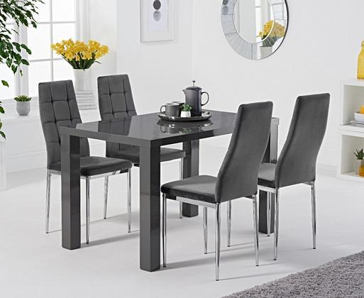 High gloss shop table and chairs