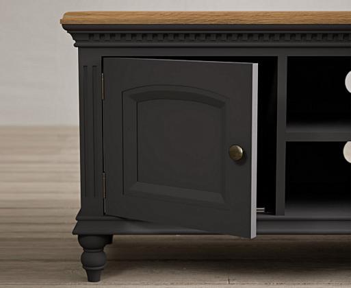 Thomasville clearance tv stand