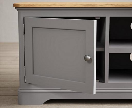 Light grey on sale media console