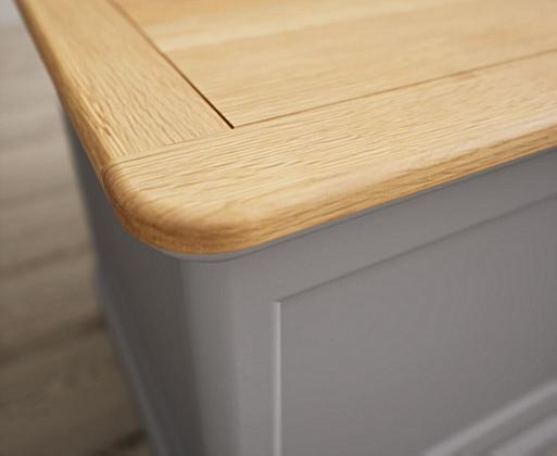 Grey shaker top blanket box